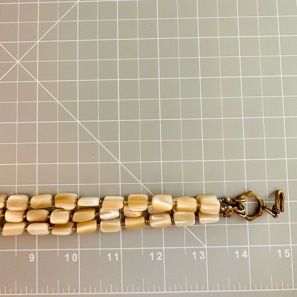 Vintage Mother of Pearl Necklace & Earrings - Picture 13 of 17